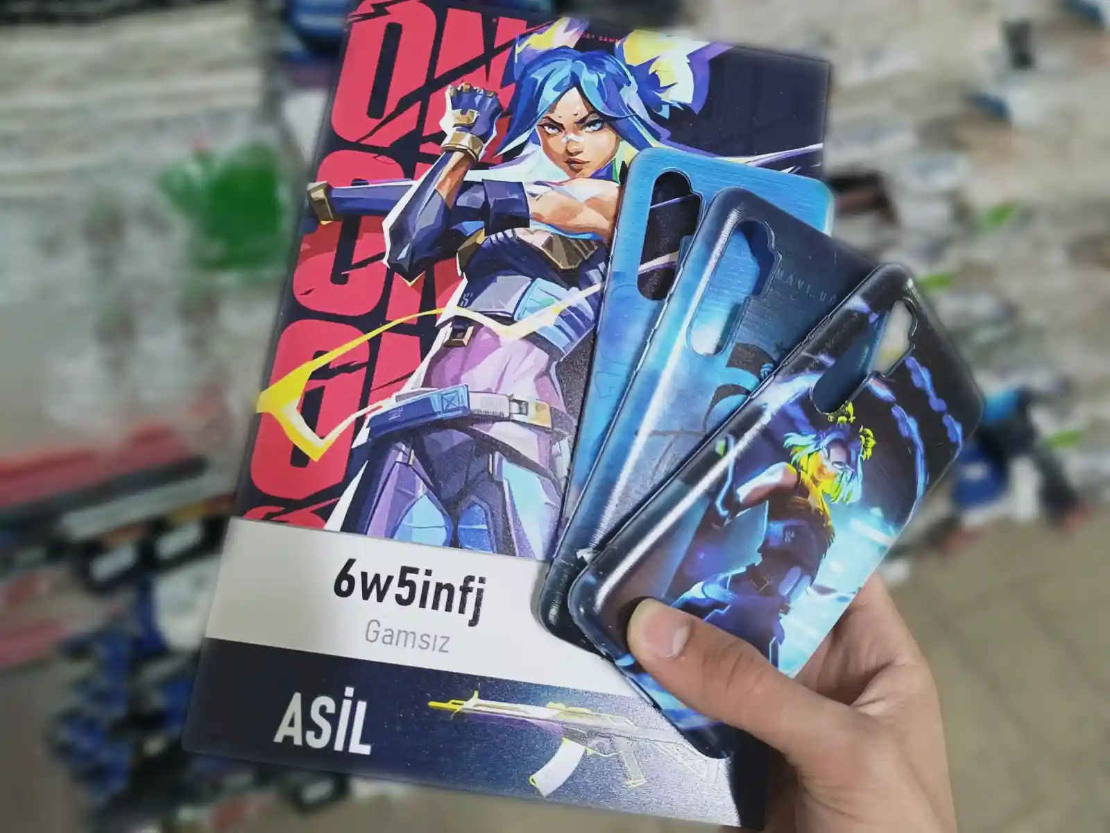 Valorant — Kılıf + Tablo Seti