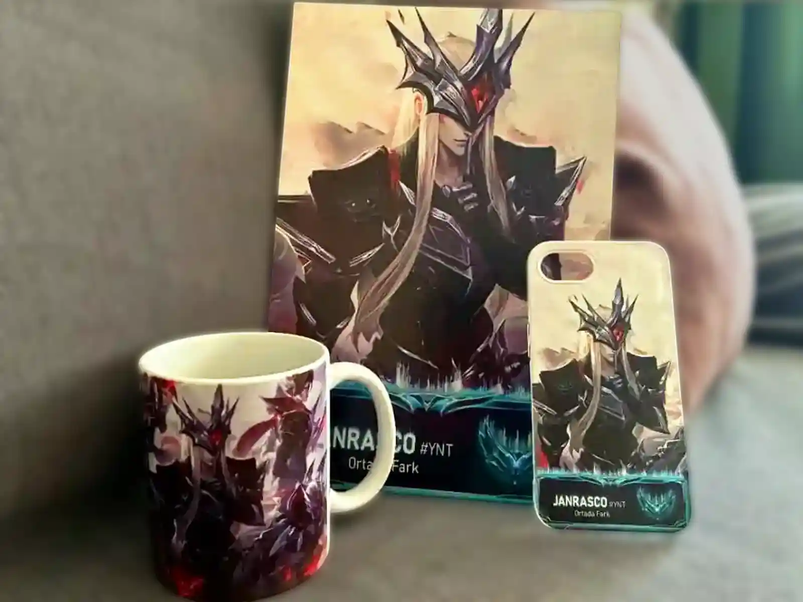 LoL — Kılıf + Kupa + Tablo Seti